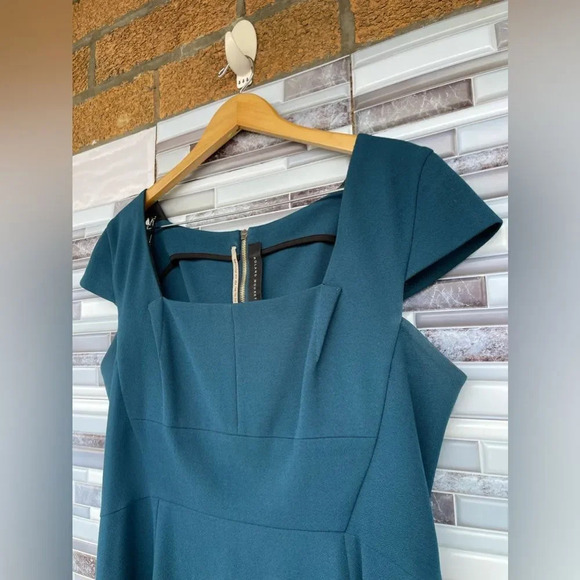 ROLAND MOURET JEDDLER TEAL CREPE CAP SLEEVE DRESS SIZE 14 - Picture 4 of 14